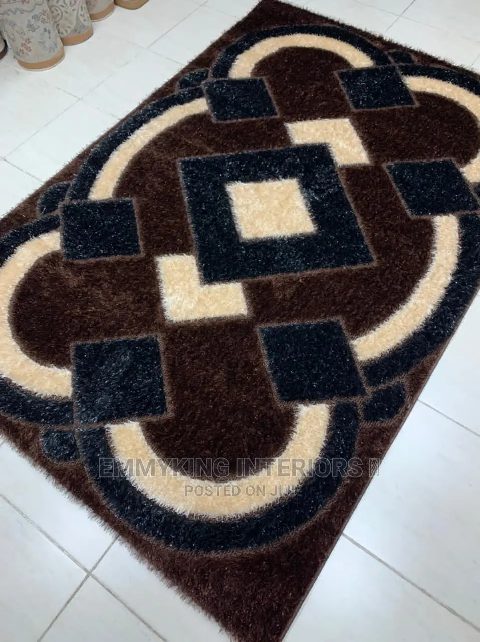 Luxury 4 by 6 Super Fluffy Living Room Center Rug.