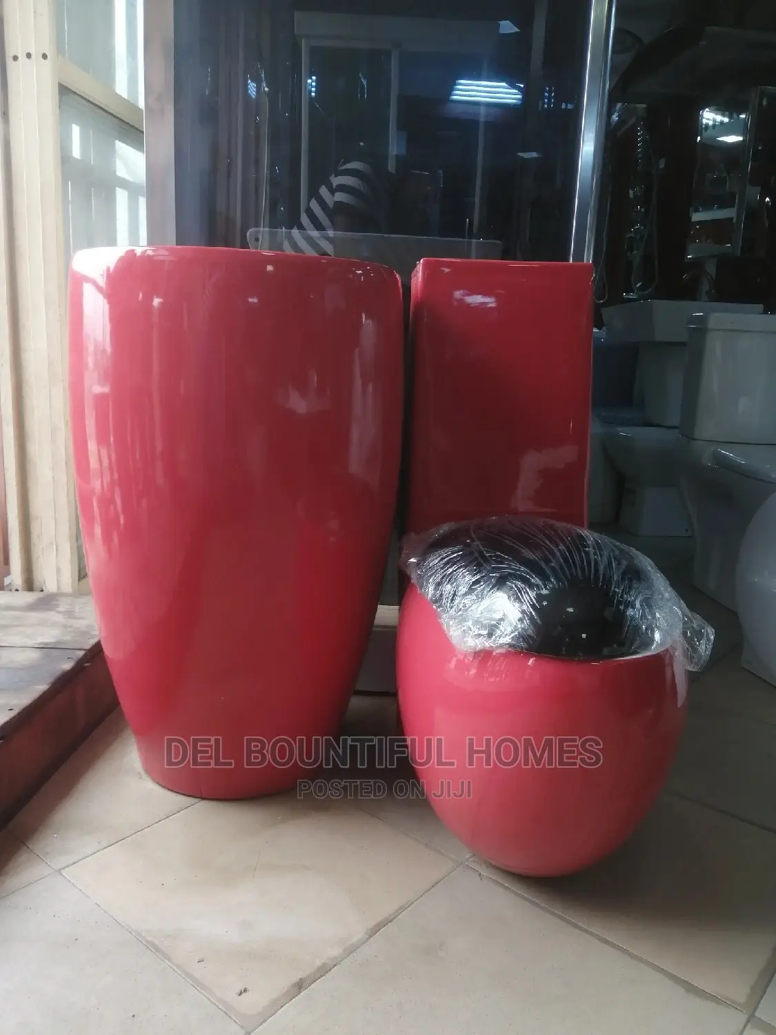 Executive Water Closet (Wine Colour)