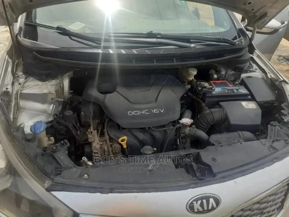 Kia Cerato 2014/15 Engine