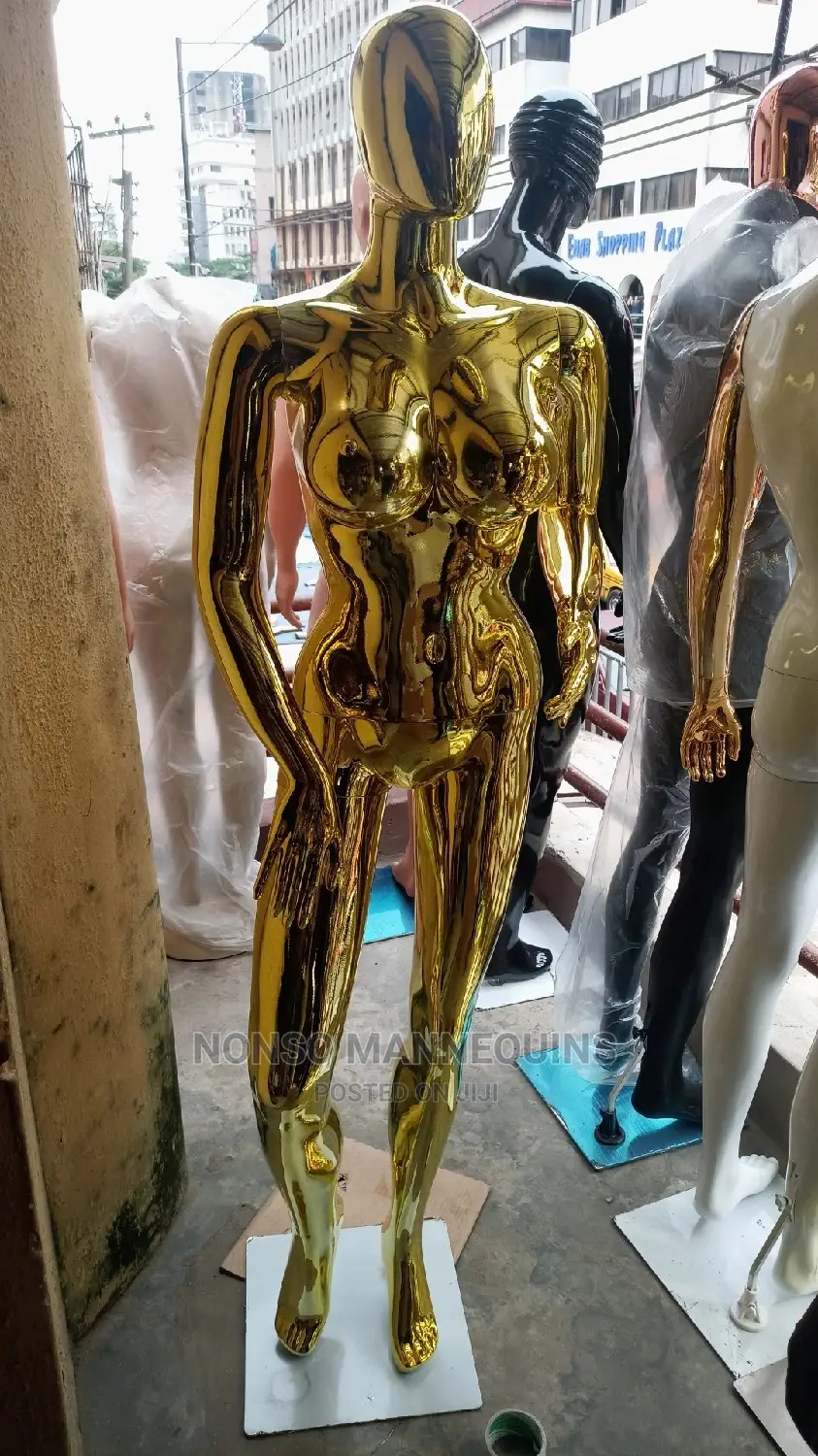 Egg Face Female Size 12 Gold Chrome Display Mannequins