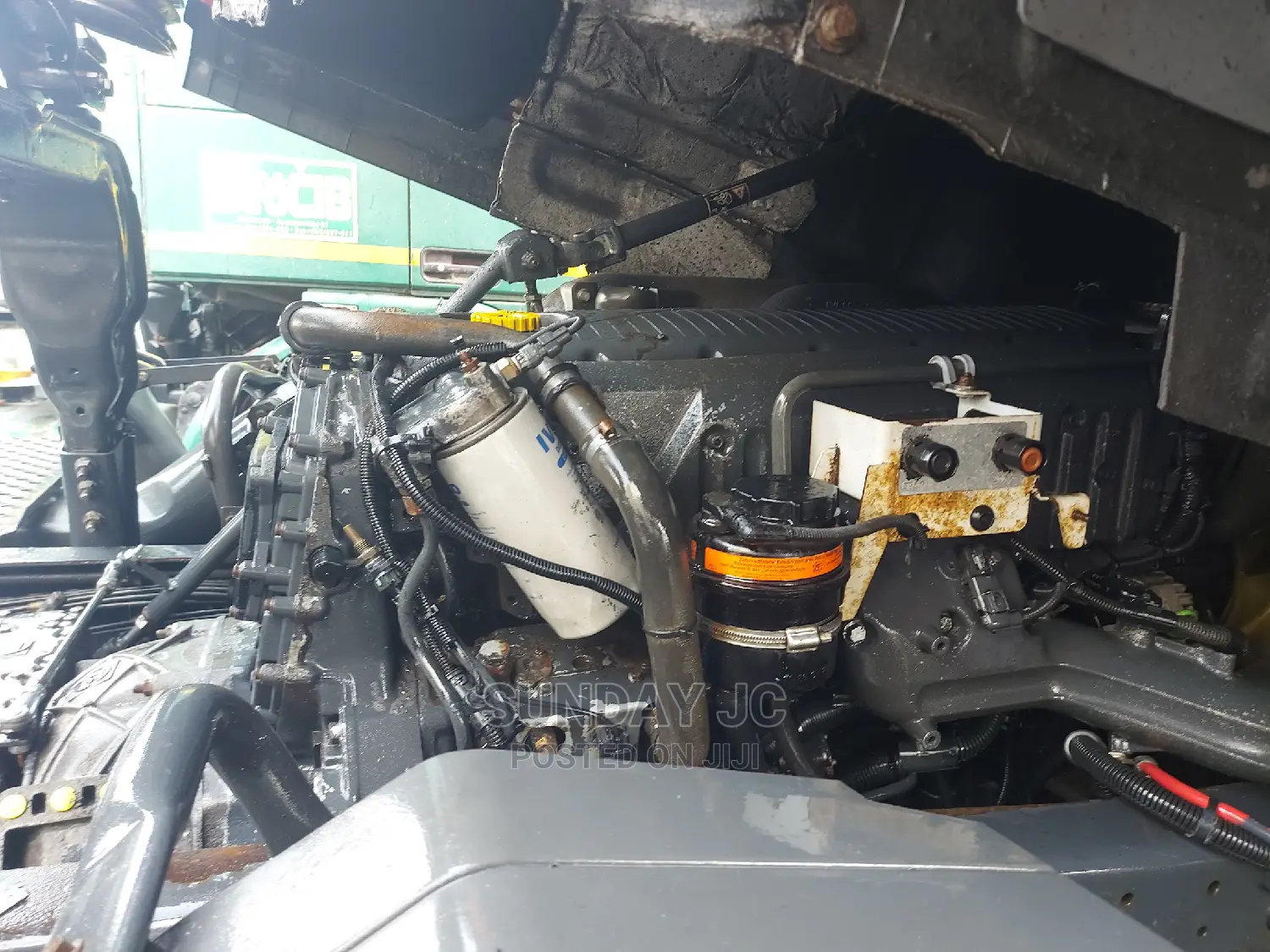 New Arrival IVECO STRALIS Six Tyrs Head Truck Superb Engine
