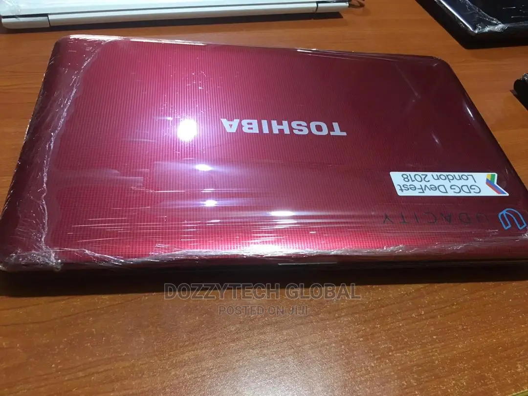 Laptop Toshiba Satellite C855 4GB Intel Pentium HDD 320GB