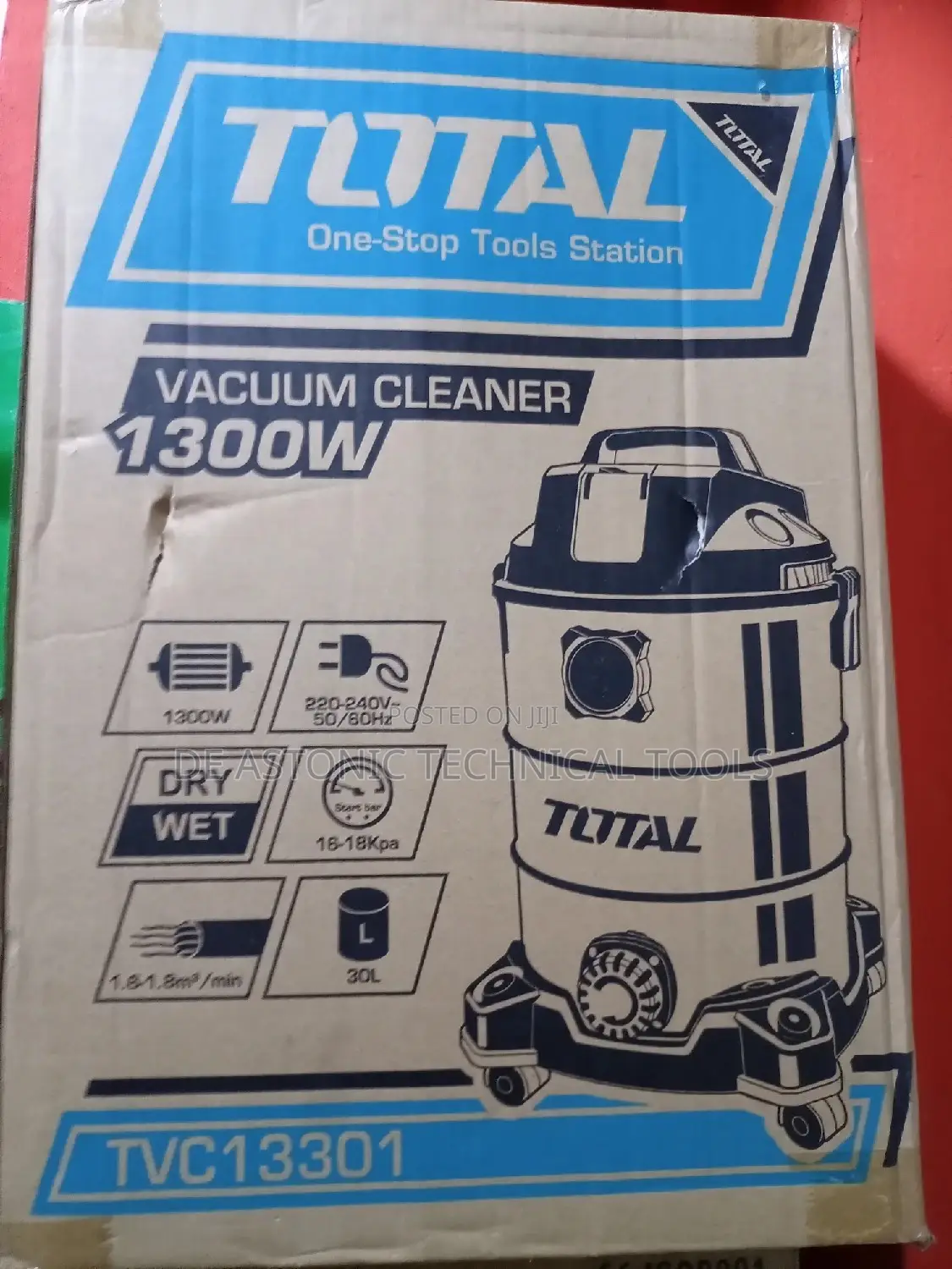 1300w 30l Total Vacuum Cleaner