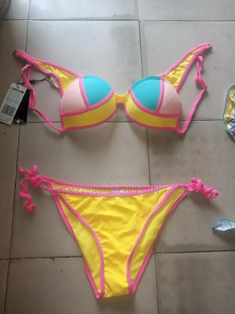 Bikini Pant Nd Bra For Swimming
