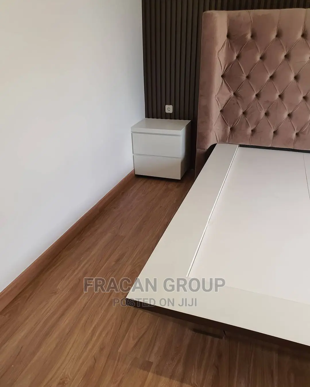 Exquisitely Designed Vinyl PVC Wood-Like Floor.