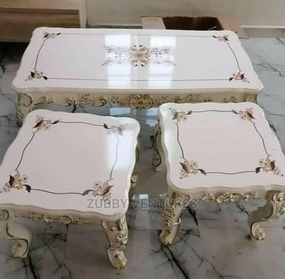 Best Quality Royal Center Table With 2 Side Stools.
