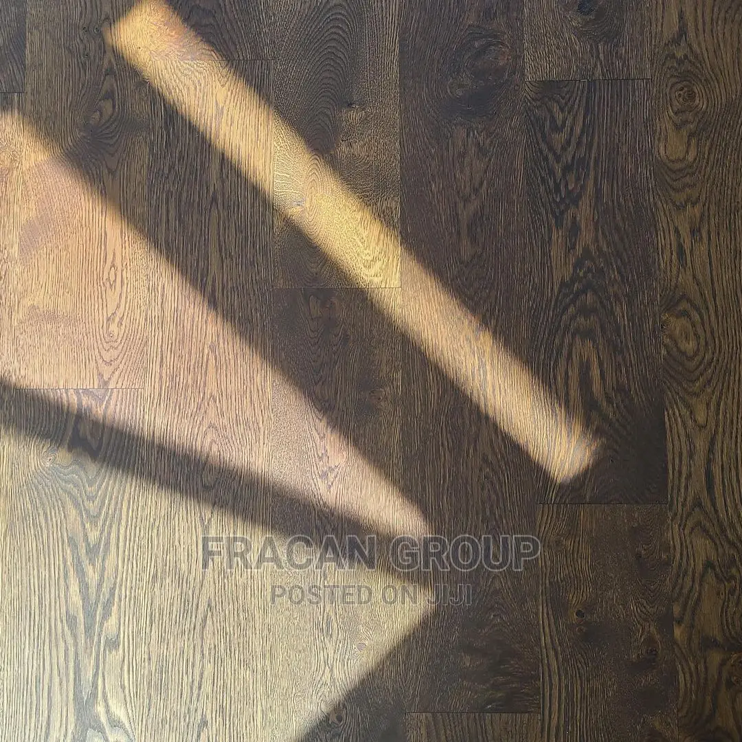 Homely Vinyl PVC Wood-Like Floor. Can Be Laid on Ceramic