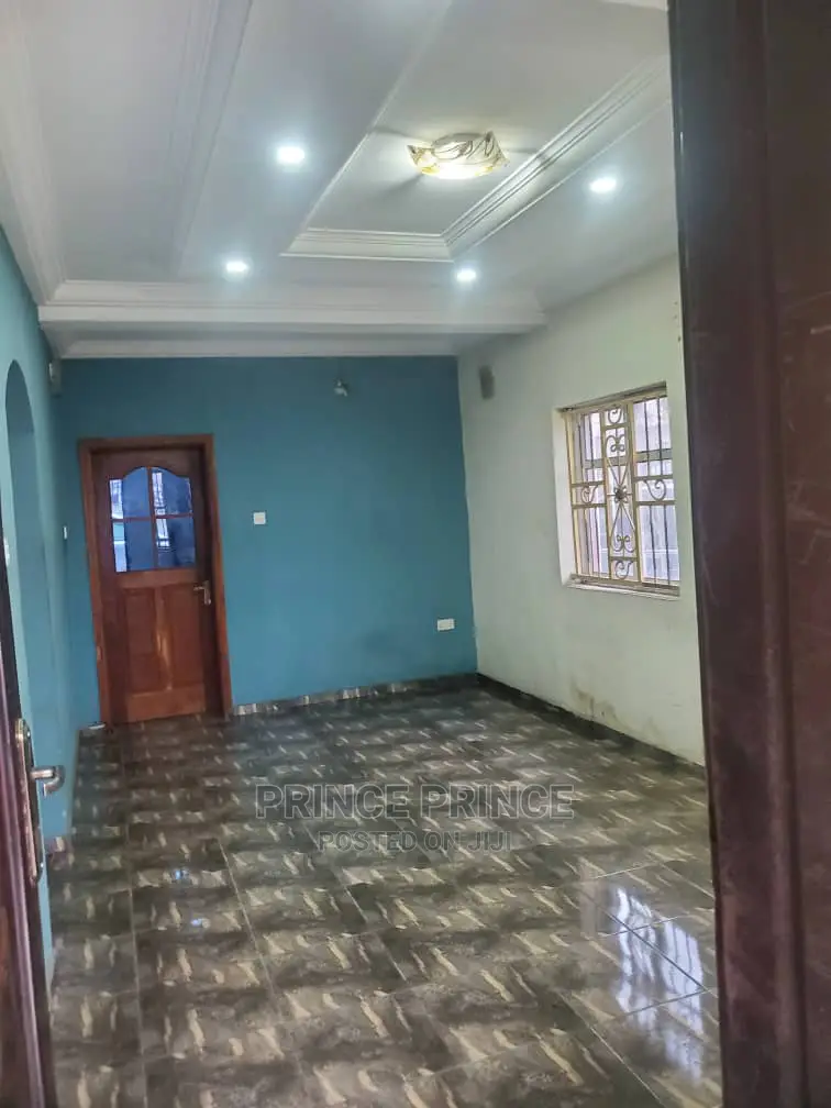 Furnished 2bdrm Block of Flats in Surulere for rent