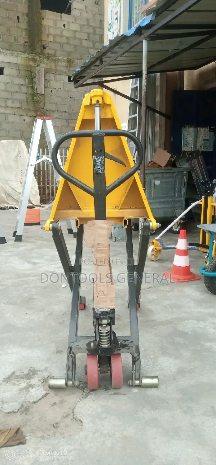Hand Operated Hydraulic High Lift Pallate Truck 2000kg