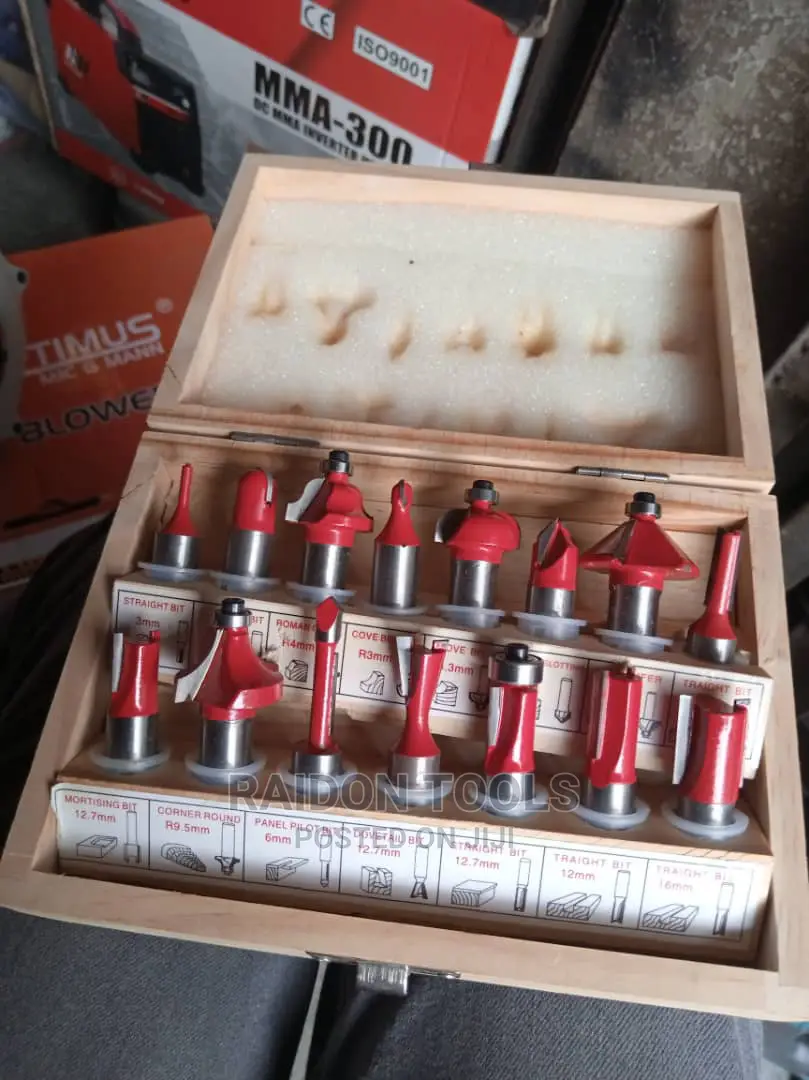 Router or Milling Machine to Shape Both Wood and Metal