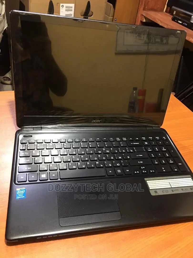 Laptop Acer Aspire E1-410 4GB Intel Pentium HDD 320GB