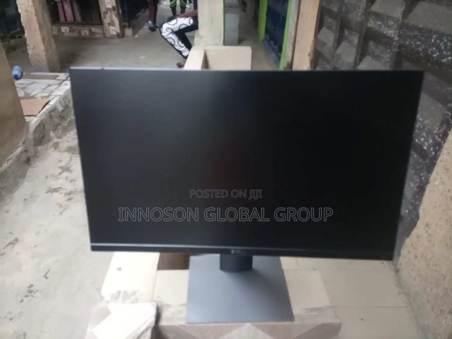 Dell Ultrasharp 24" Frameless Monitor