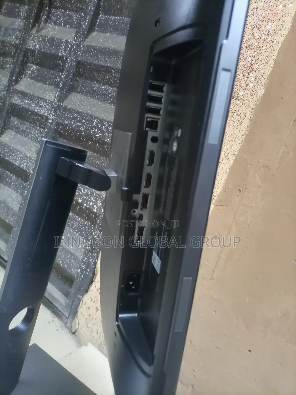 Dell Ultrasharp 24" Frameless Monitor