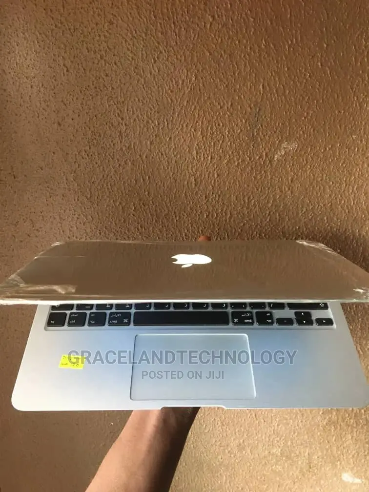 Laptop Apple MacBook Air 2015 4GB Intel Core I5 SSD 128GB