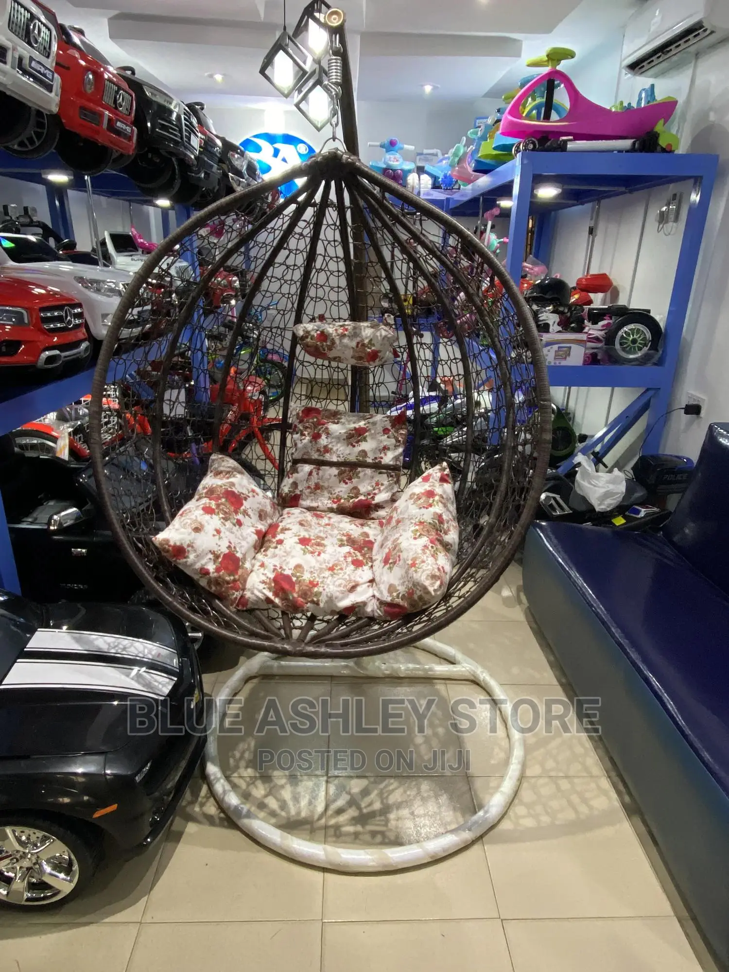 Outdoor Rattan Swing Chair Brown