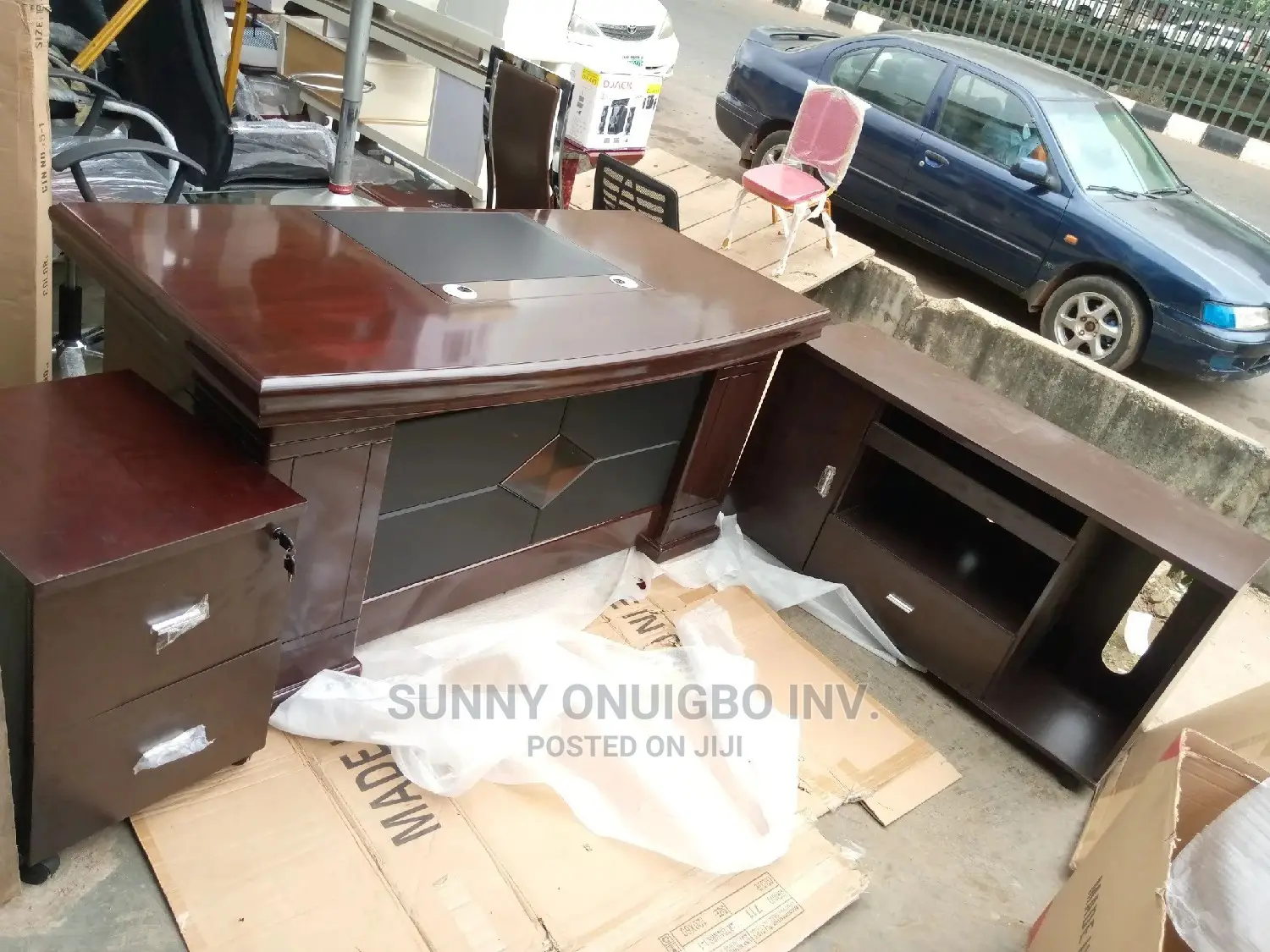 Executive Office Table 1.6meters With Side Cabinets.