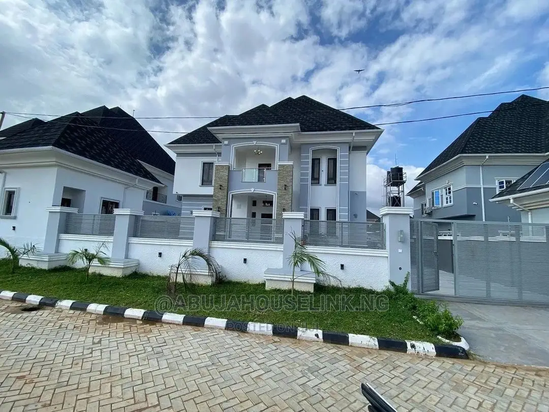 5bdrm Duplex in Efab Metropolis, Gwarinpa for sale
