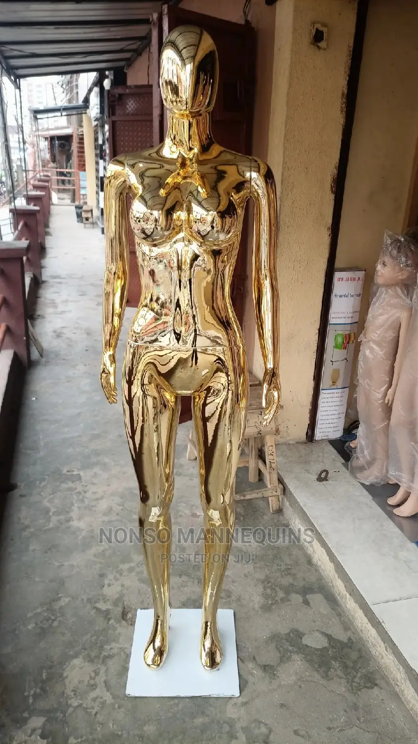 Size 10 Gold Chrome Faceless Mannequin Female