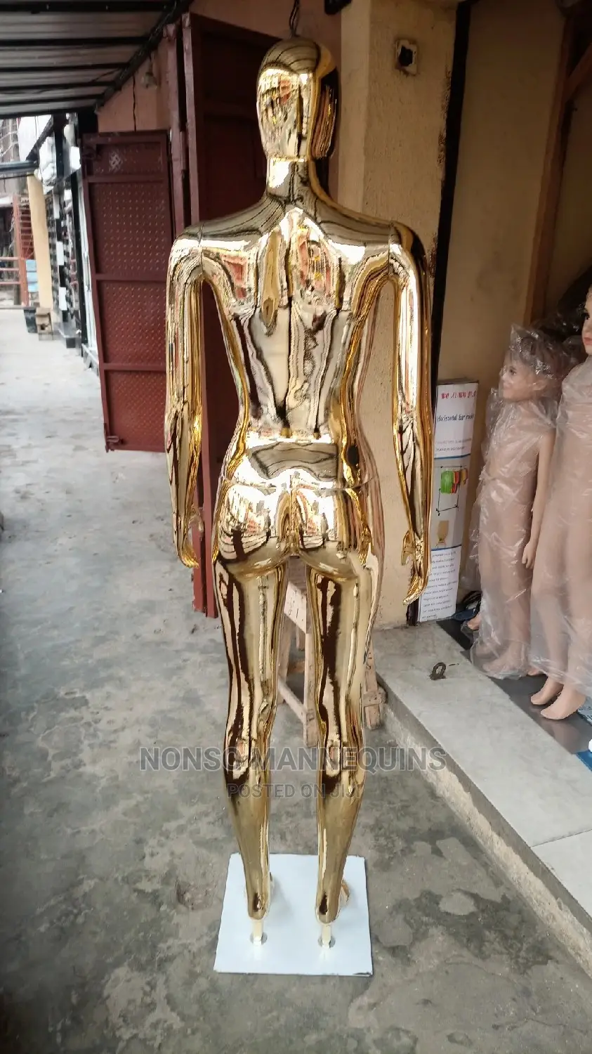 Size 10 Gold Chrome Faceless Mannequin Female