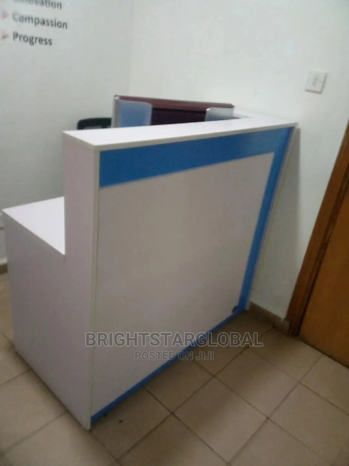 Reception Table White