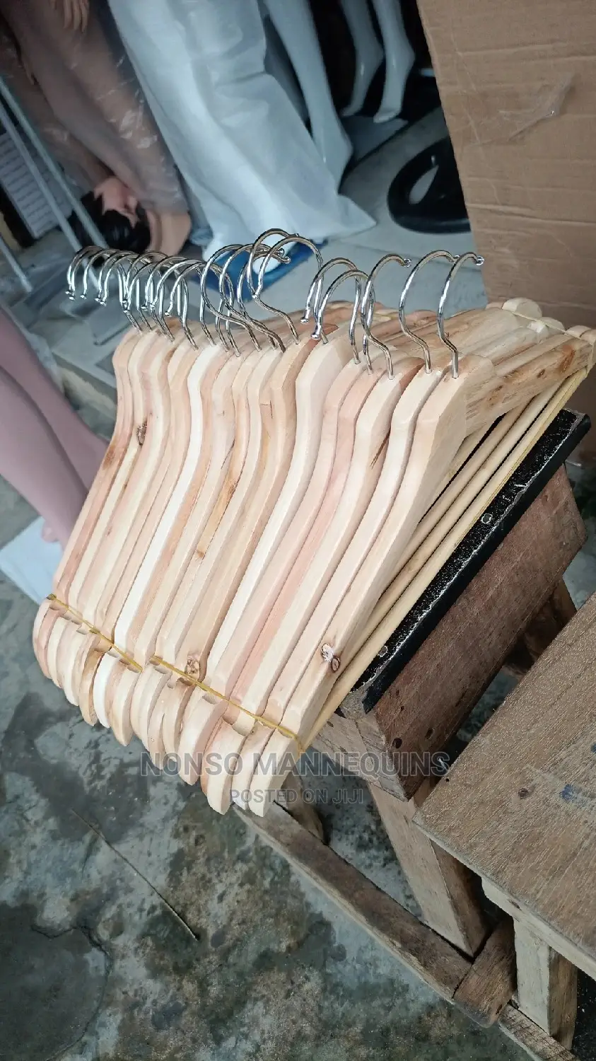 High Quality Wooden Clothes Hangers 1 Bundle