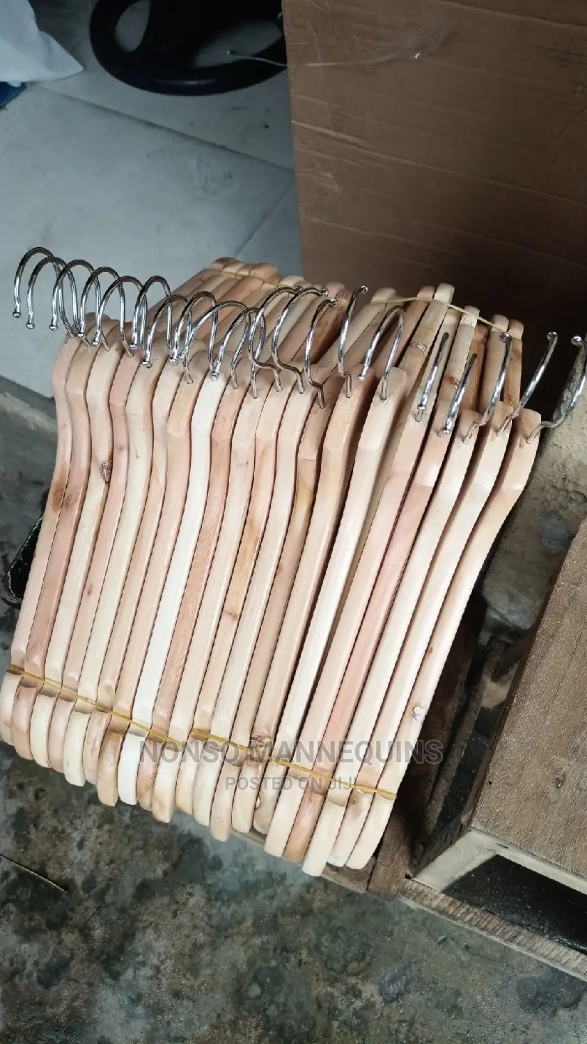 High Quality Wooden Clothes Hangers 1 Bundle