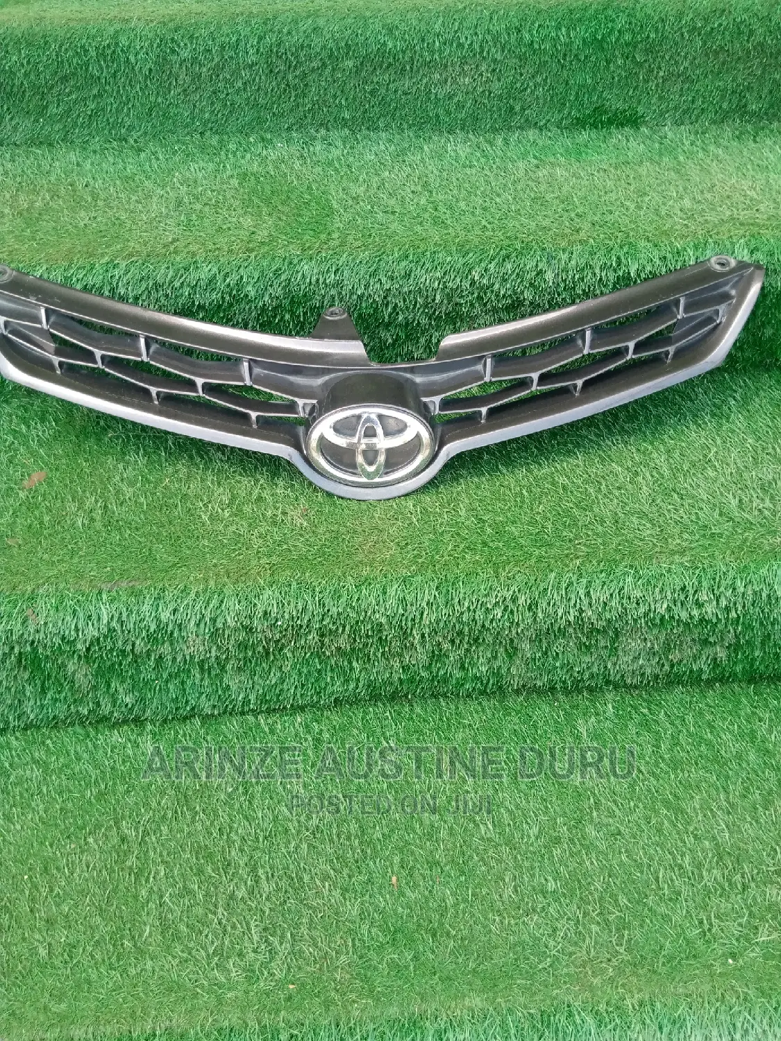 Front Grill Toyota Corolla 2015 Used.
