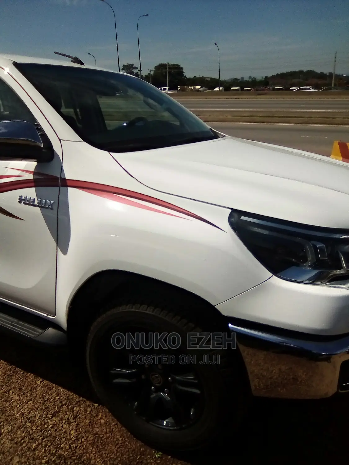 New Toyota Hilux 2021 White