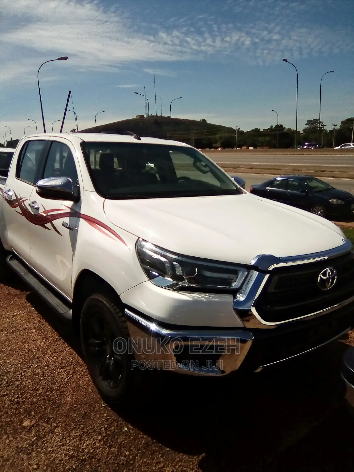 New Toyota Hilux 2021 White