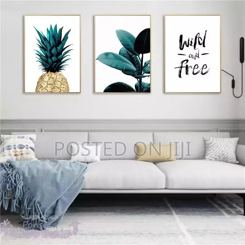 Quotes and Pineapple Green Leaves