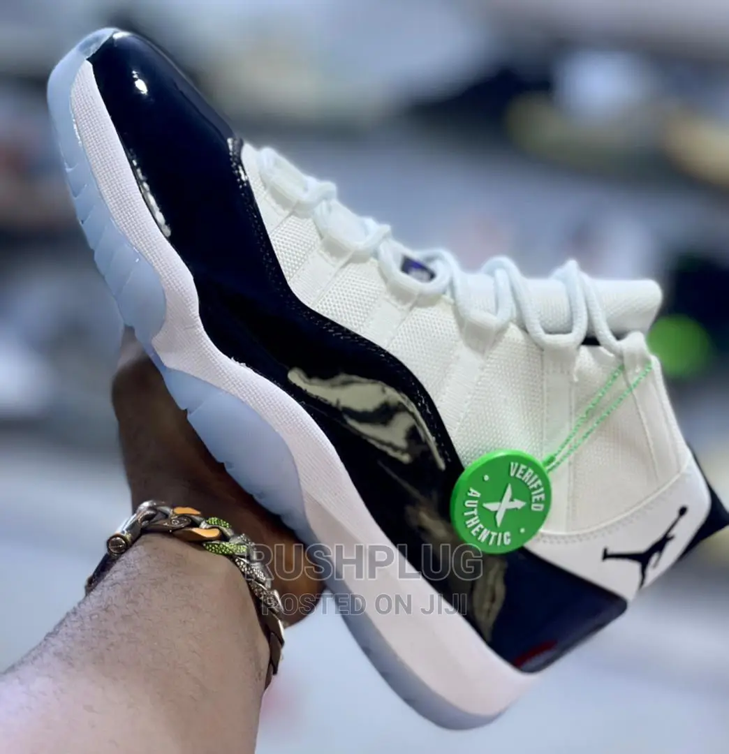 Nike Air Jordan Xii Retro ‘ Concord ’