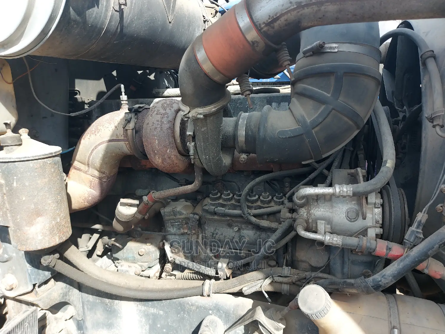 New Arrival CH Mack Ten Tyres Tipper Truck Manual Injector