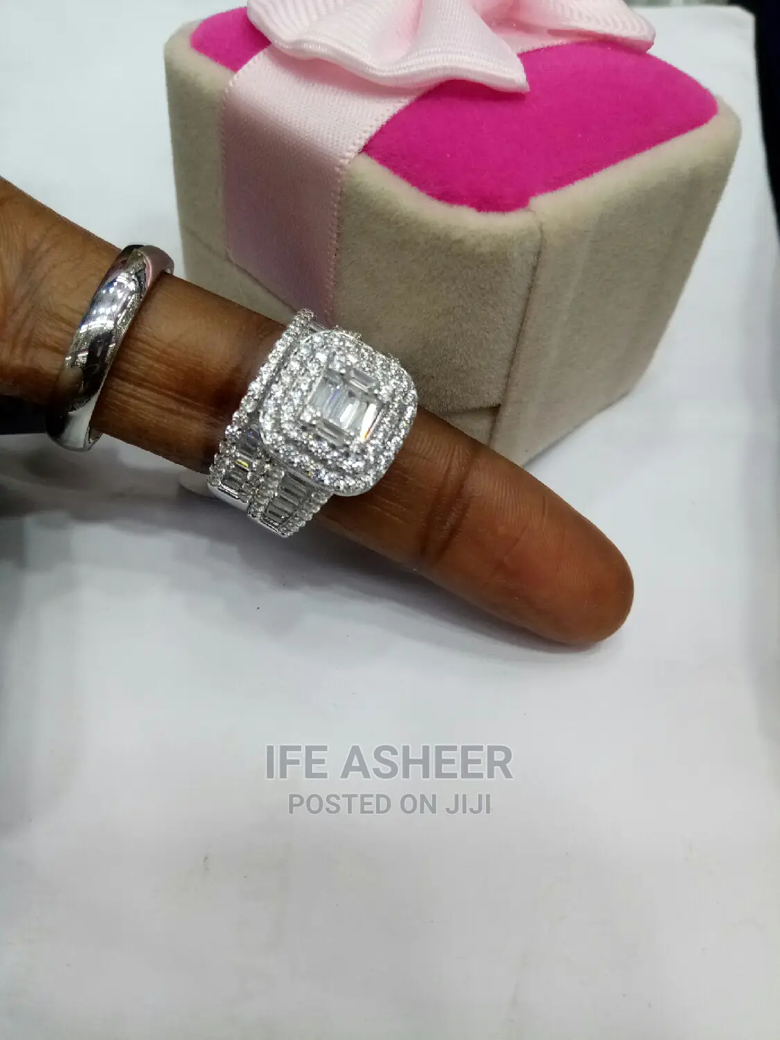 Dubai 925 Sterling Silver Couple's Set of Wedding Ring 029