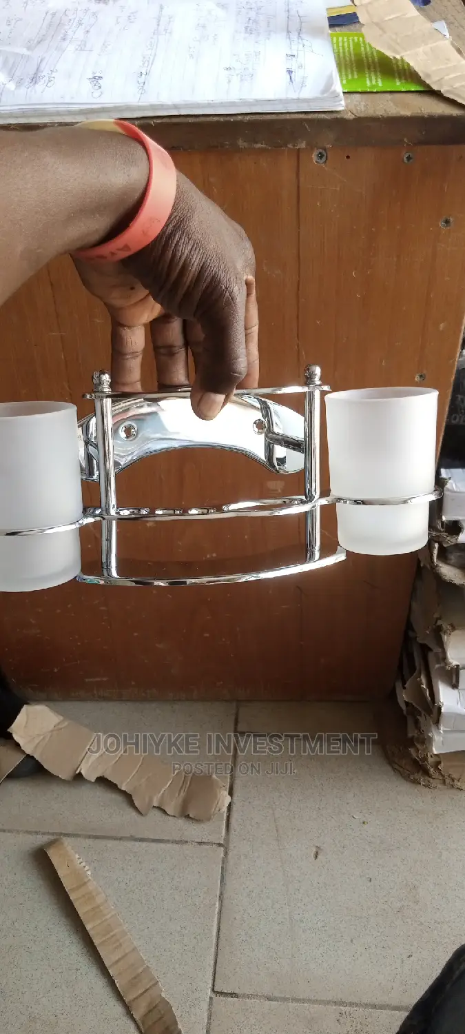 High Quality Stanless Double Tooth Brush Holder