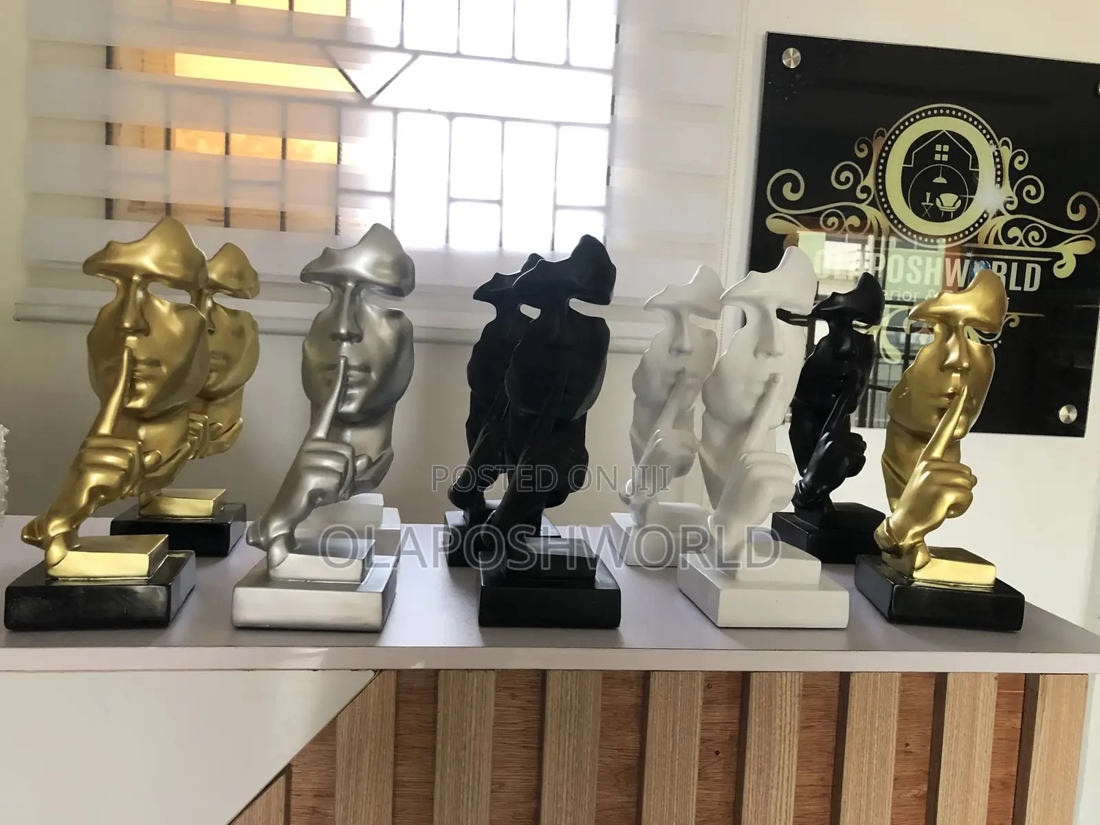 Home Decor Figurine Items