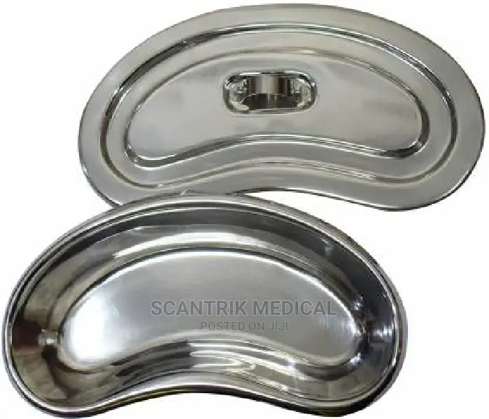 Kidney Dish With Cover