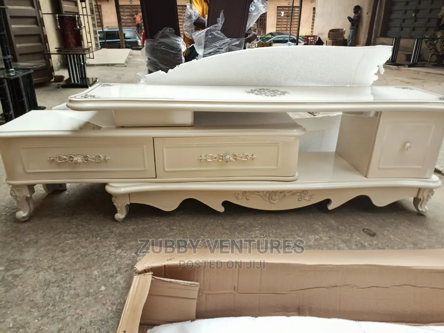 Best Quality of Royal Tv Stand