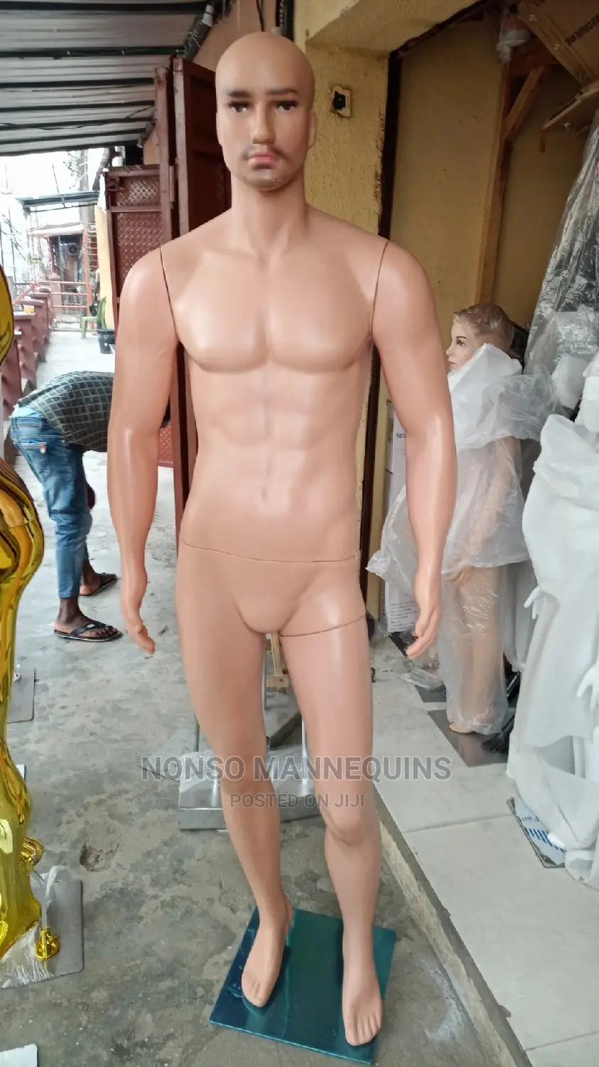 Well Built Body Male Plastic Full Body Mannequin