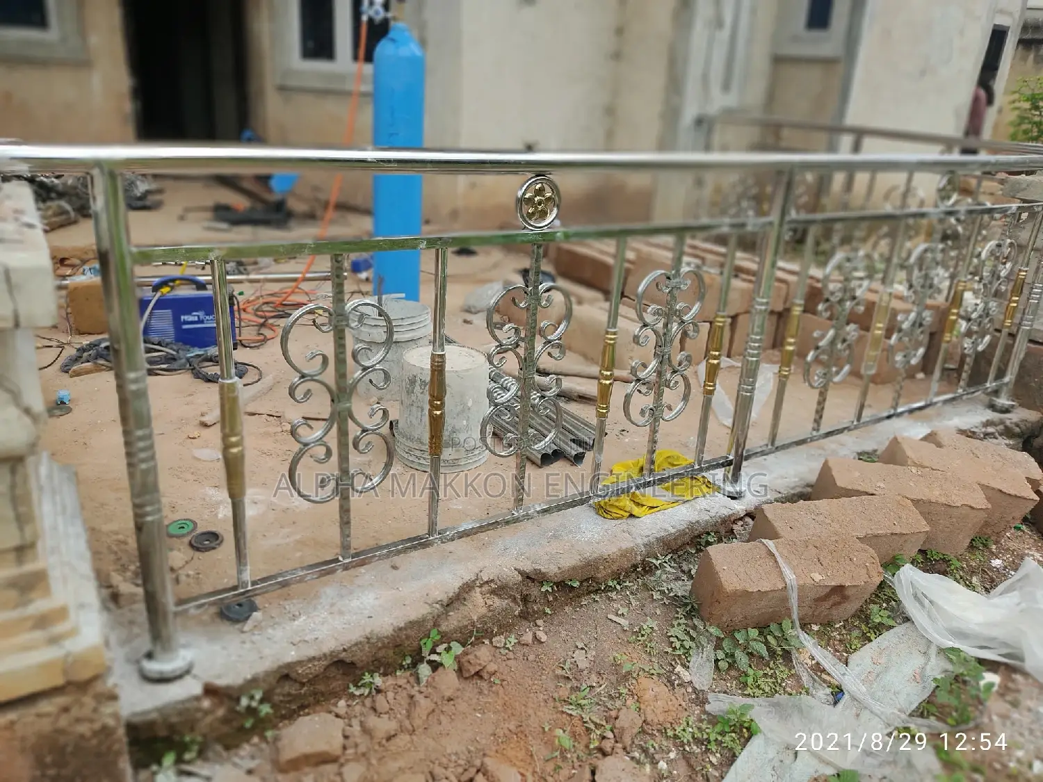 Straight Cumbi Handrails