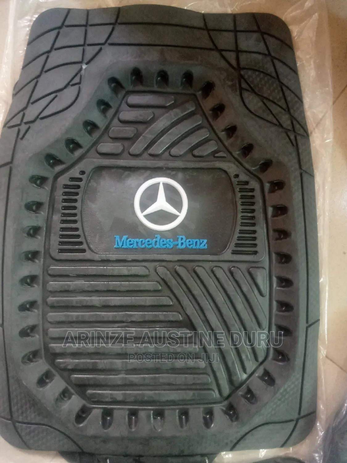 Mercedes Benz Floor Mat Curves