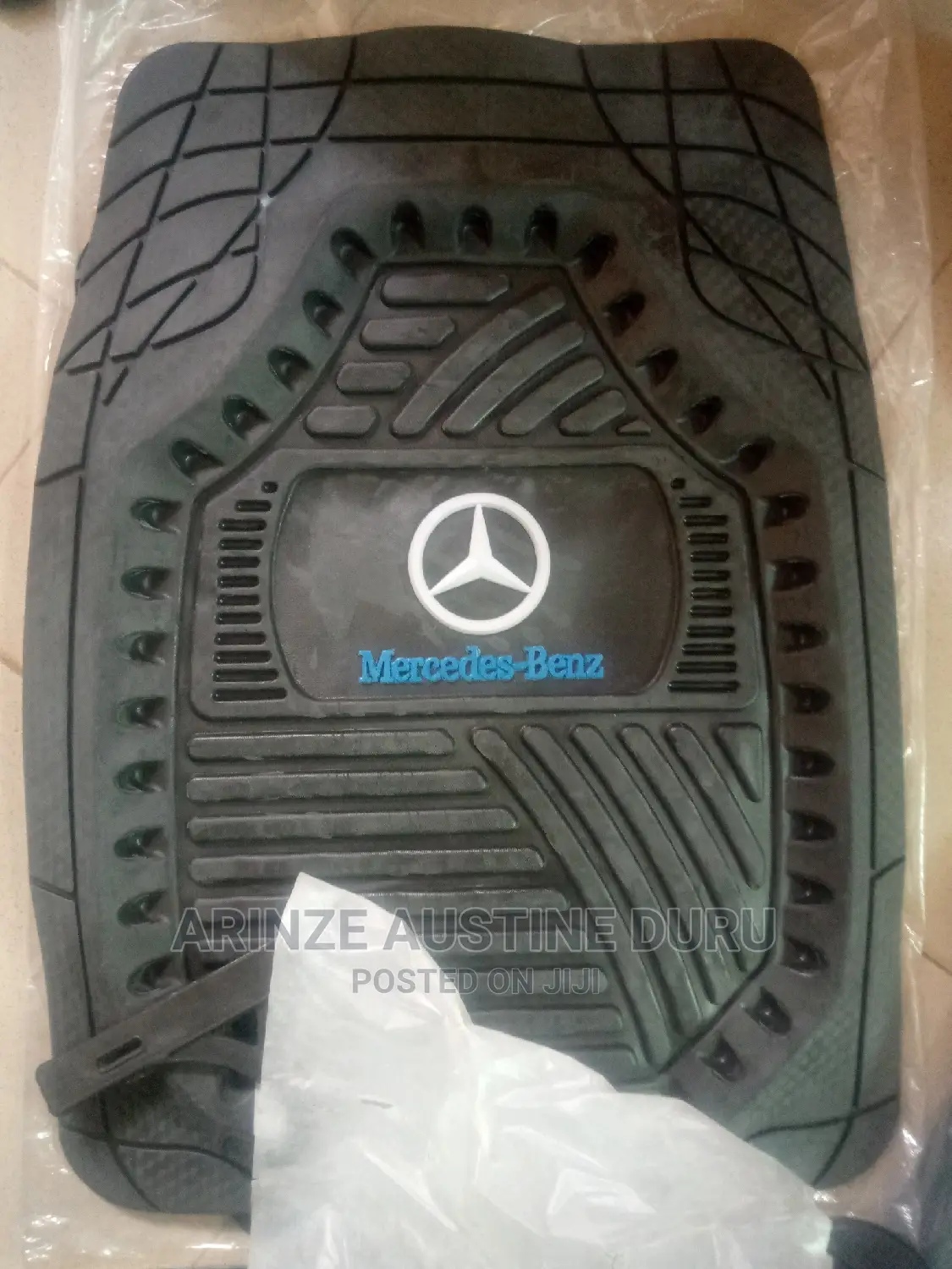 Mercedes Benz Floor Mat Curves