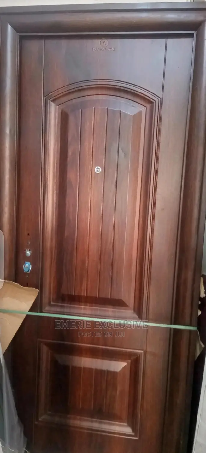 3ft: Steal Security Room Door