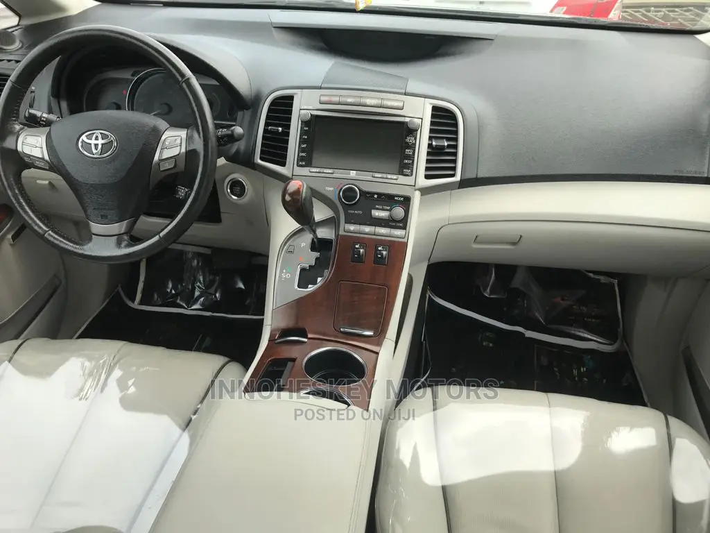Toyota Venza V6 AWD 2010 Black
