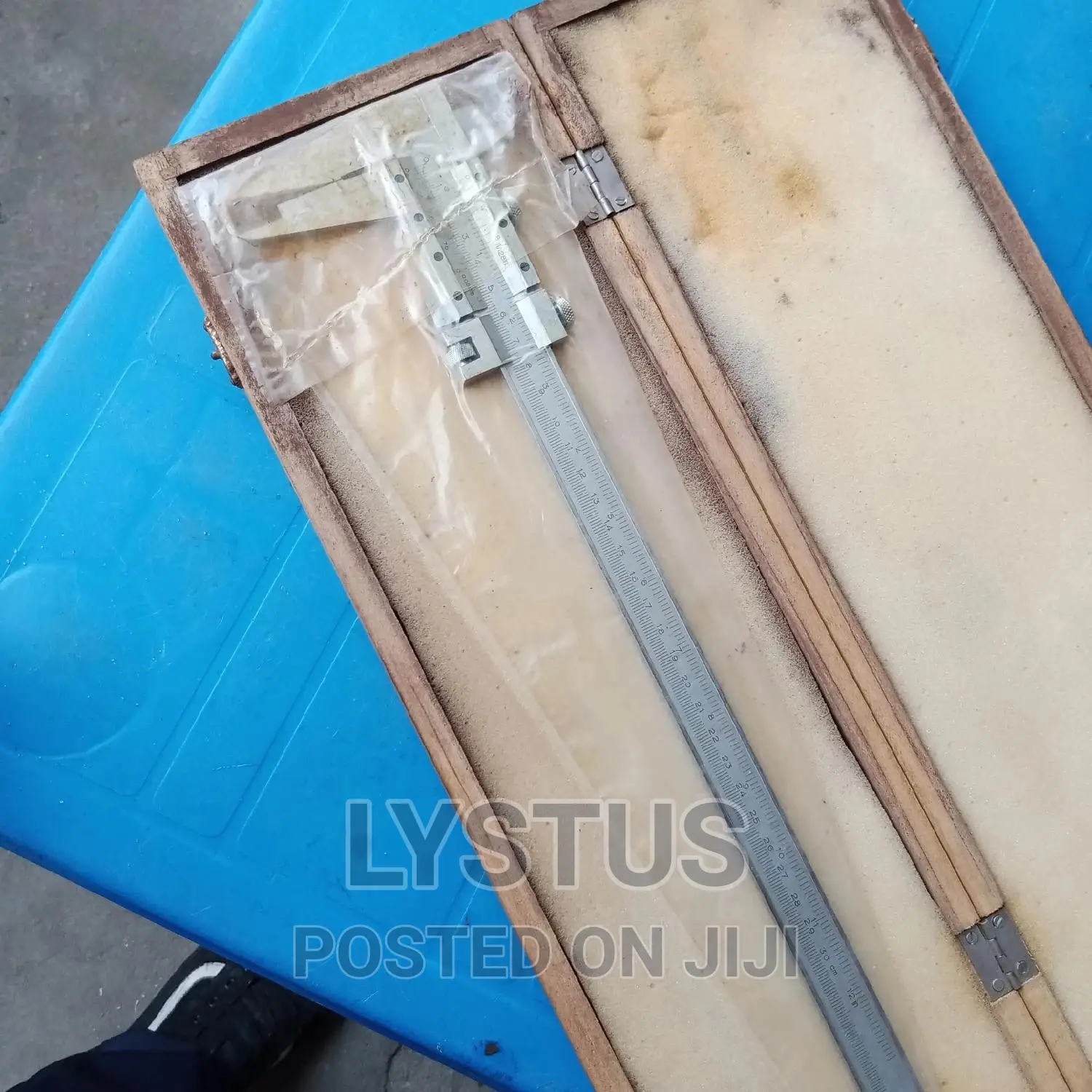 300mmx0.05mm (12"x1/128") Vernier Caliper