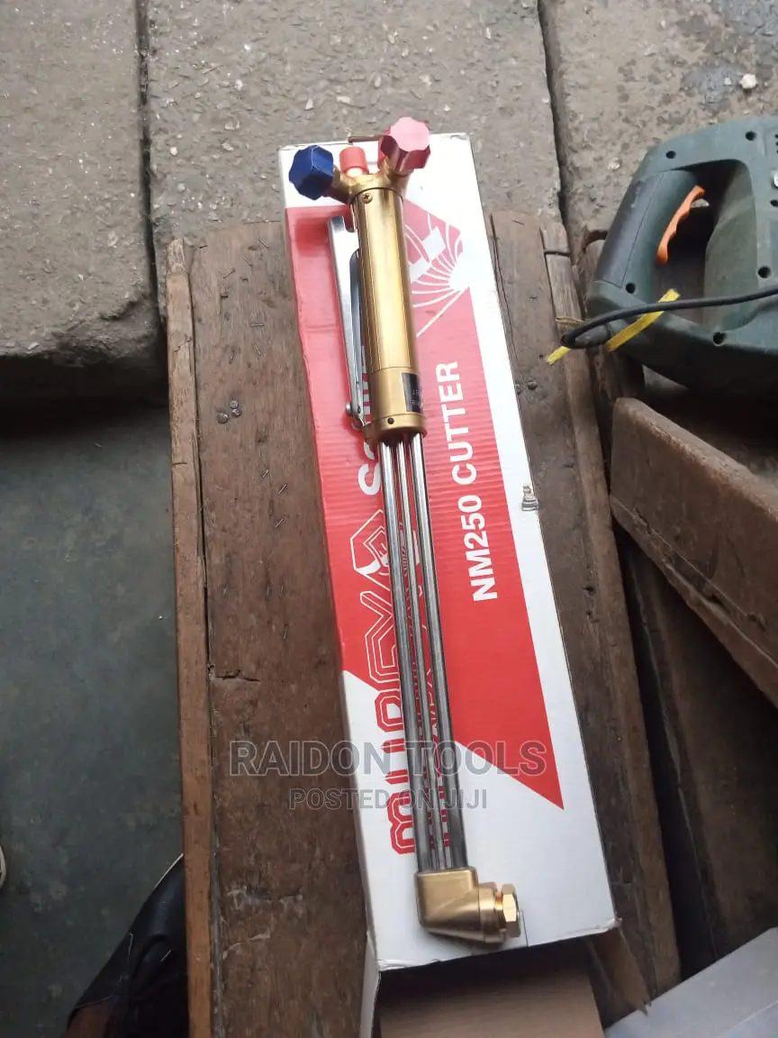 Cutting Torch to Cut Hard Metal