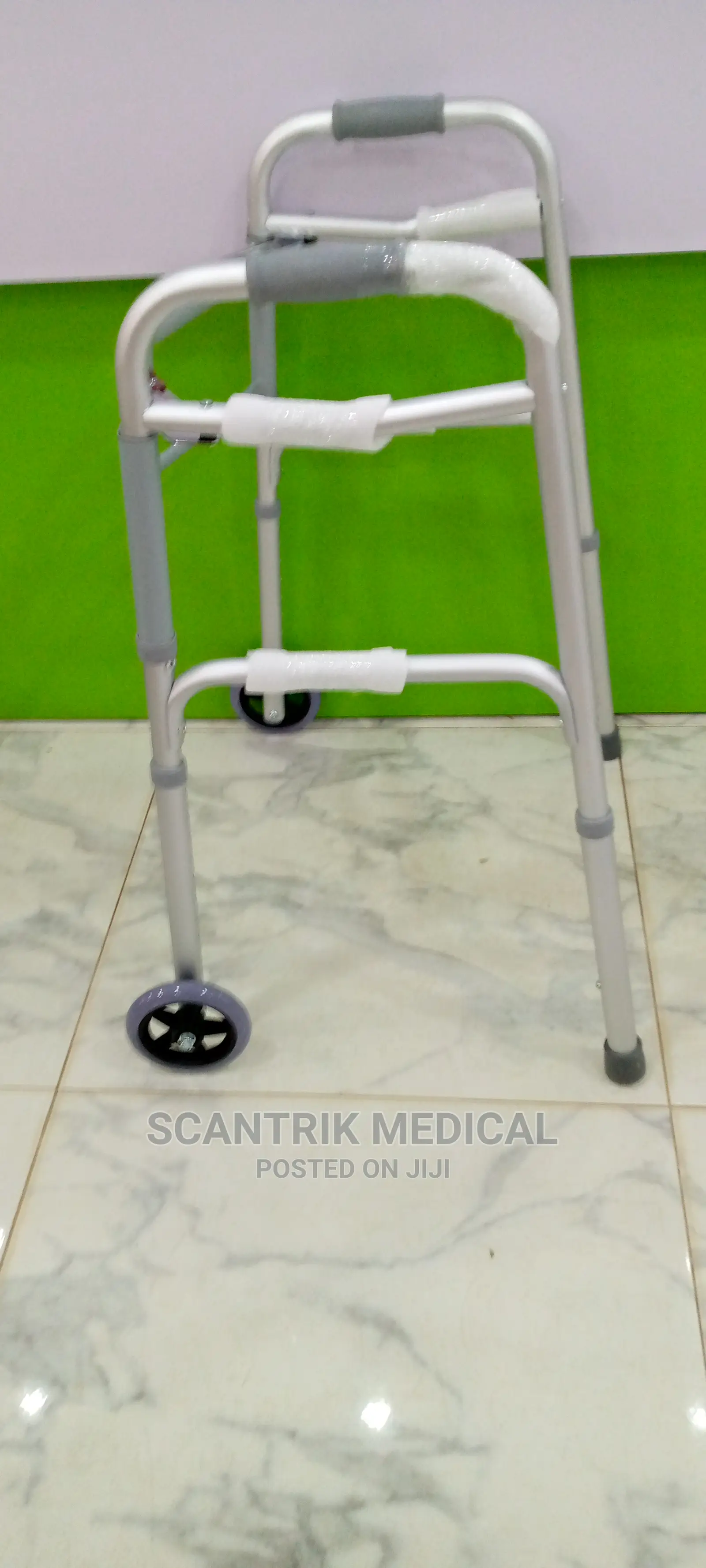 Healthcare Aid Moving Walker Aid