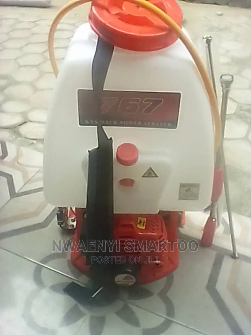 Starting Knapsack Chemical Spray