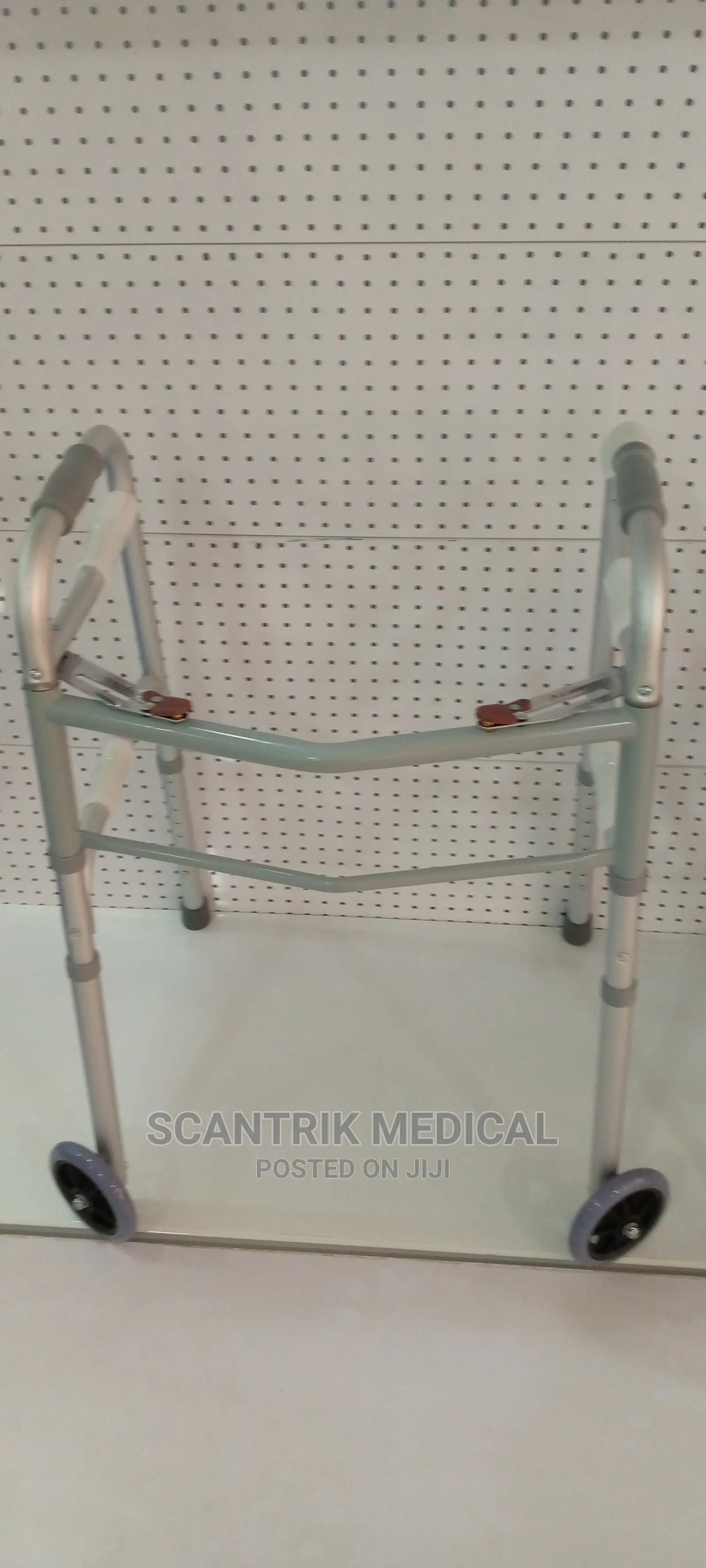 Walker With Wheels