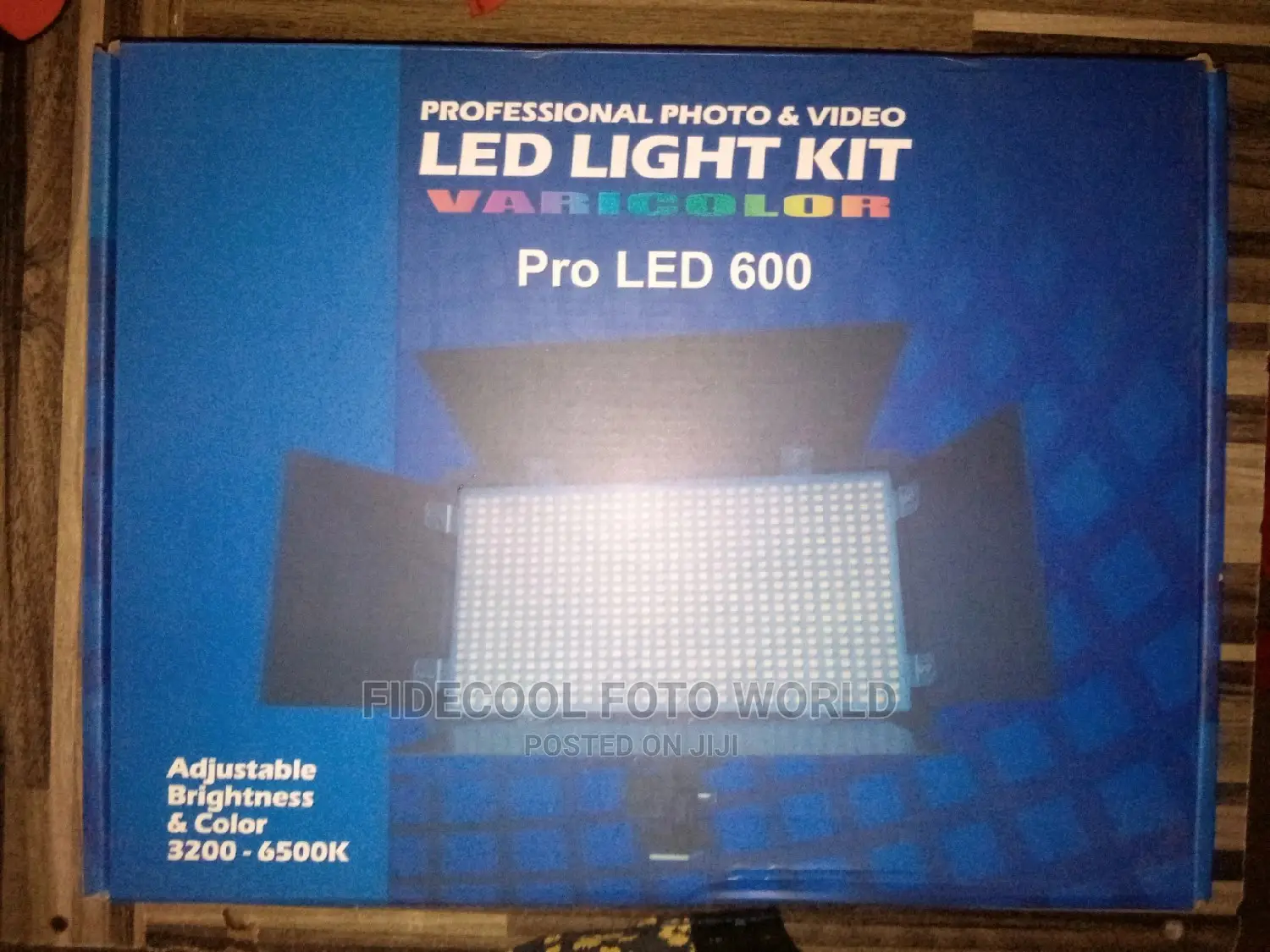 Led 600 Pro Light With Stand, Battery, Charger and an Adapte