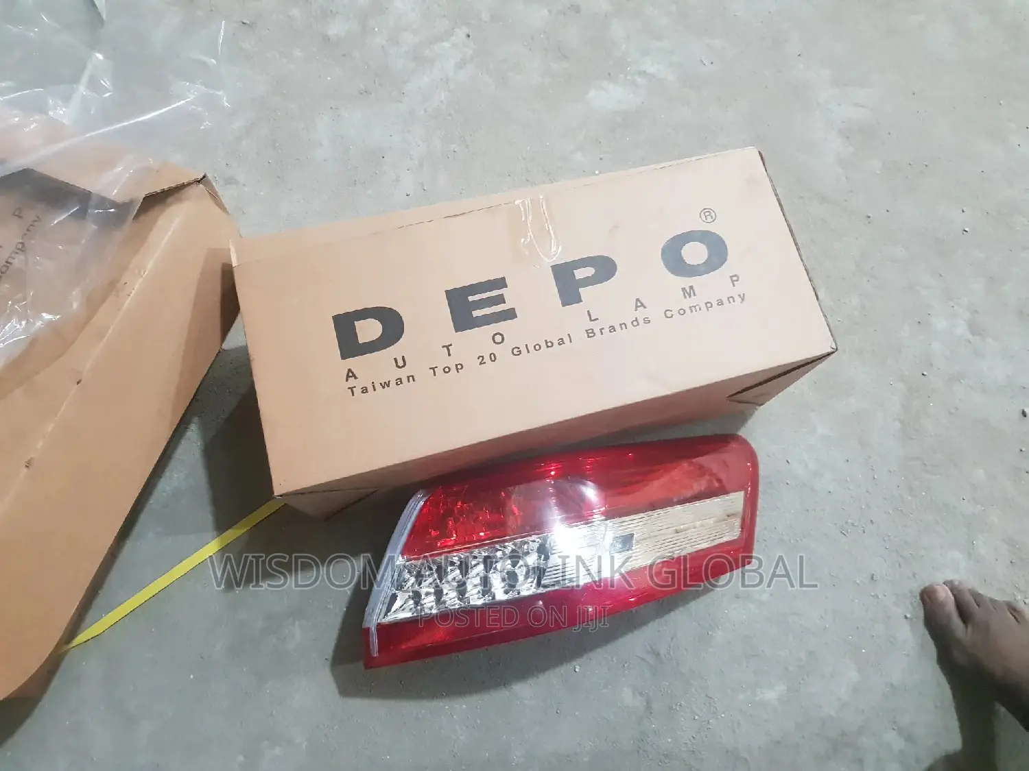 Rearlight for Toyota Camry 2010/11 Depo With Sensor